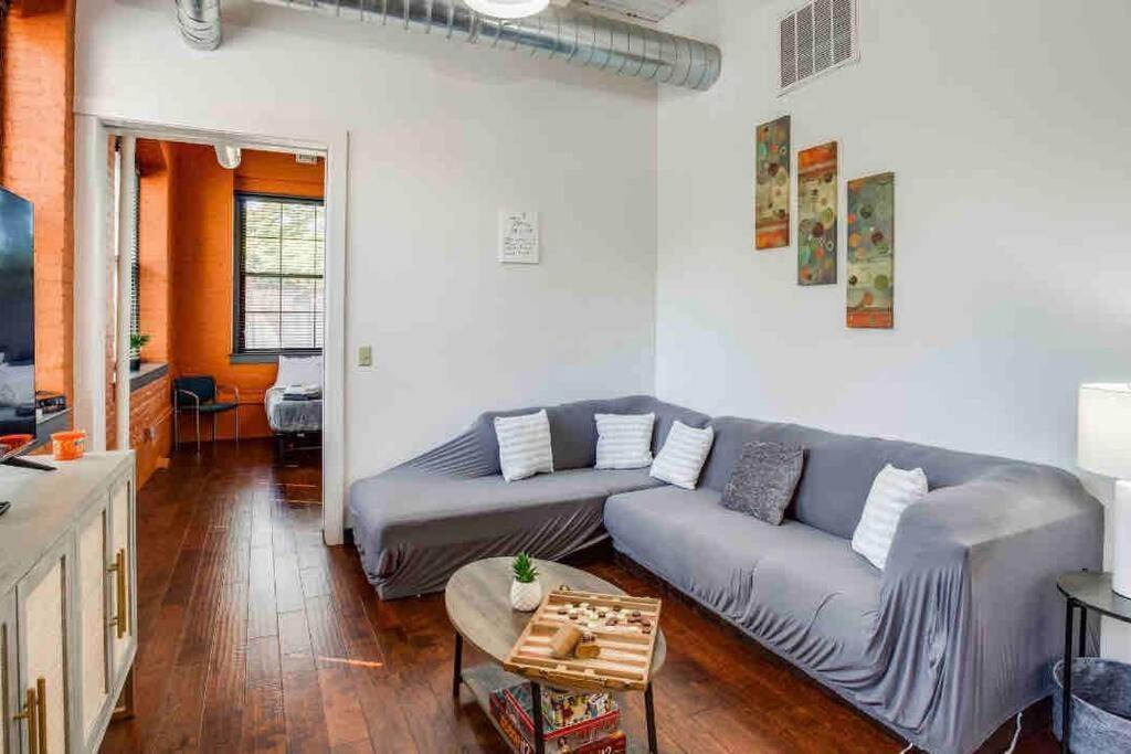 Apartamento Ny Style Centric Loft With King Bed By Park Av Rochester Exterior foto